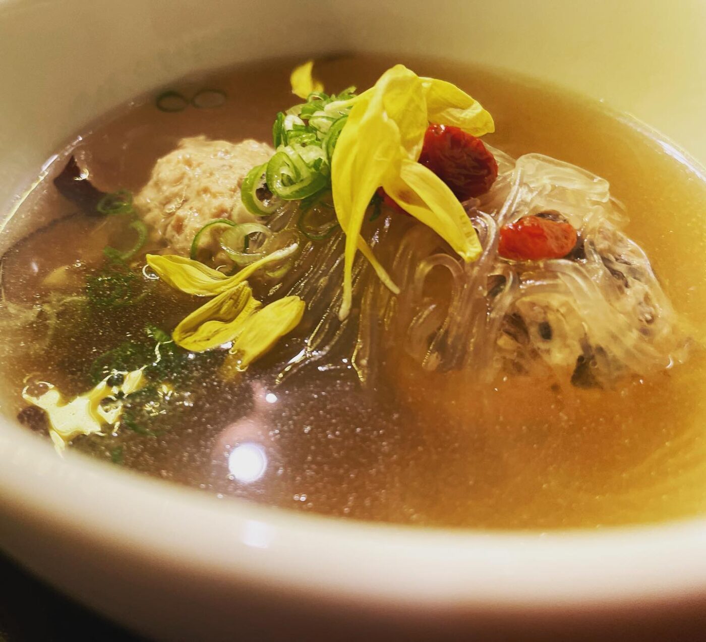 ずっと人気!お酒の後にお腹が整うカラダにすーっと入…